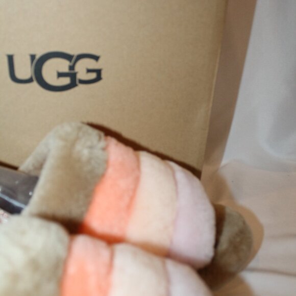 NIB UGG WOMEN'S FLUFF YEAH STRIPED SHEARLING SLIP ON SLIPPER SANDALS - Picture 4 of 6
